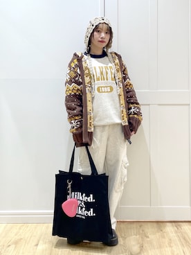 「アイテム（ポーチ）」を使った、SAKI 🍣さん（レディース・151cm）の秋コーディネート