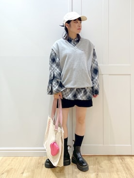 「アイテム（ポーチ）」を使った、SAKI 🍣さん（レディース・151cm）の夏コーディネート