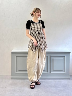 「ORiental TRaffic（オリエンタルトラフィック）の【Fit meサンダル】ニット ダブル ベルト サンダル /55208（サンダル、ブラウン系）」を使った、moekaさん（レディース・174cm）の夏コーディネート