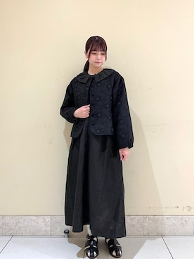 「オールブラック」｜「アイテム（ノーカラージャケット）」を使った、🧸まゆ🐰さん（レディース・158cm）の春コーディネート