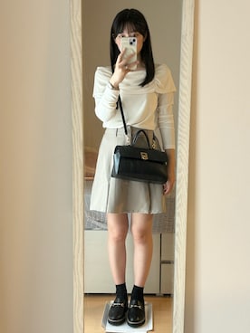「アイテム（ローファー）」を使った、manaさん（レディース・159cm）の秋コーディネート