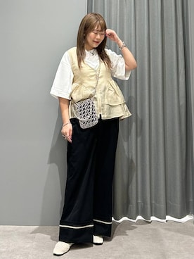 「LEPSIM（レプシィム）のターンナップ配色ラインパンツ　637618（その他パンツ、ブラック系）」を使った、ばねさん（レディース・158cm）の春コーディネート