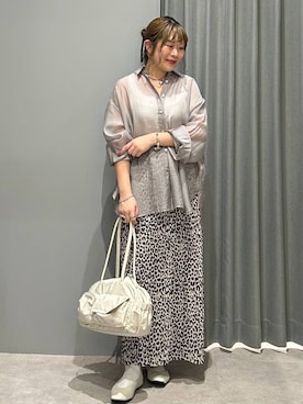 「LEPSIM（レプシィム）のシアーシャツ長袖チュニック　147435（シャツ/ブラウス、グレー系）」を使った、ばねさん（レディース・158cm）の春コーディネート