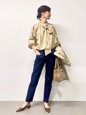 「ブラウス」｜「アイテム（ステンカラーコート）」を使った、yumi.さん（レディース・165cm）の冬コーディネート