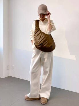 「アイテム（バングル/リストバンド）」を使った、yumi.さん（レディース・165cm）の冬コーディネート