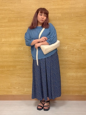 「SHOO・LA・RUE（シューラルー）のカジュアルからきれいめまで ワンハンドル ショルダーバッグ（ショルダーバッグ、ホワイト系）」を使った、ぁむさん（レディース・151cm）の春コーディネート