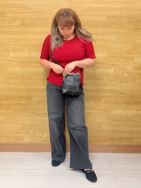 「SHOO・LA・RUE（シューラルー）の【毛玉になりにくい/洗濯機可/S-LL】お顔まわりをシャープに。5分袖スクエアトップス（ニット/セーター、レッド系）」を使った、ぁむさん（レディース・151cm）の夏コーディネート