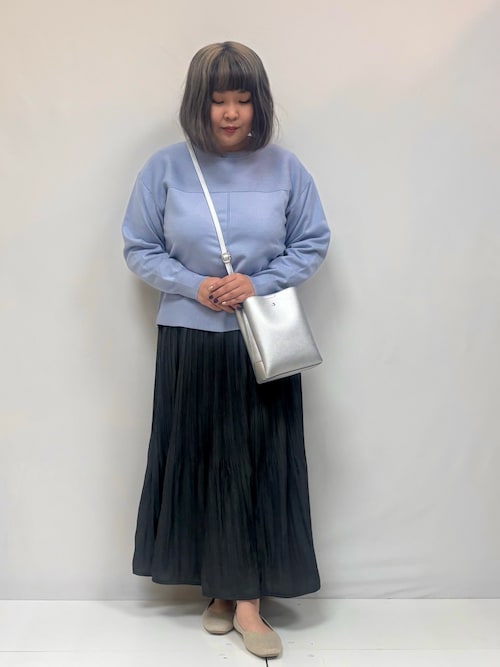 セレモニーにも】ひらりと揺れる上品シルエット サテンプリーツ