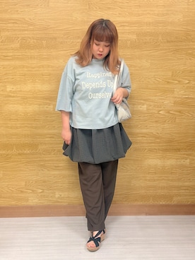 「SHOO・LA・RUE（シューラルー）のベルトデザインショルダーバッグ（ショルダーバッグ、シルバー系）」を使った、ぁむさん（レディース・151cm）の春コーディネート