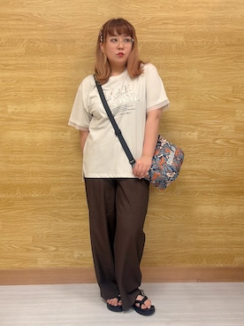 「SHOO・LA・RUE（シューラルー）のラタプリントショルダーバッグ（ショルダーバッグ、オレンジ系）」を使った、ぁむさん（レディース・151cm）の春コーディネート