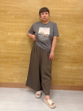 「SHOO・LA・RUE（シューラルー）の【ひんやり/UV/S-LL/洗濯機可】裾レースが大人上品 プリントアソートTシャツ（Tシャツ/カットソー、グレー系）」を使った、ぁむさん（レディース・151cm）の夏コーディネート