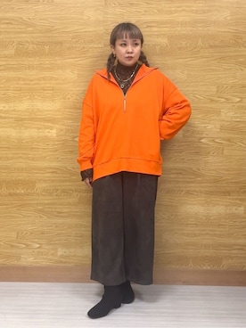 「アイテム（スウェット、オレンジ系）」を使った、ぁむさん（レディース・151cm）の秋コーディネート