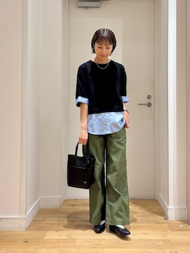 「URBAN RESEARCH DOORS（アーバンリサーチドアーズ）のワイドベイカーパンツ（その他パンツ、グリーン系）」を使った、yokoo さん（レディース・156cm）の秋コーディネート
