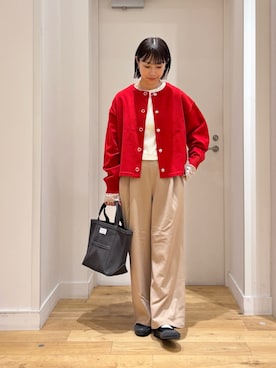 「アイテム（バレエシューズ）」を使った、yokoo さん（レディース・156cm）の秋コーディネート