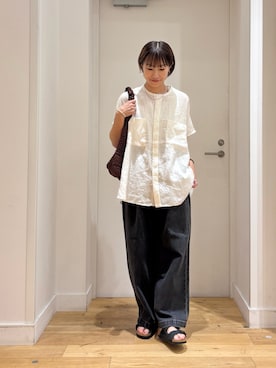「かぐれ（カグレ）のリネンWポケットフレンチシャツ（シャツ/ブラウス、ホワイト系）」を使った、yokoo さん（レディース・156cm）の夏コーディネート