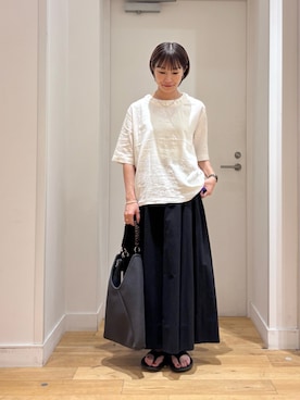 「URBAN RESEARCH DOORS（アーバンリサーチドアーズ）のタックボリュームスカート（スカート、ブラック系）」を使った、yokoo さん（レディース・156cm）の夏コーディネート