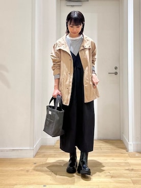 「アイテム（マウンテンパーカー）」を使った、yokoo さん（レディース・156cm）の秋コーディネート