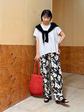 「フラワープリント」｜「アイテム（カーディガン/ボレロ）」を使った、imari さん（レディース・156cm）の春コーディネート