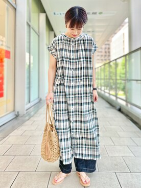 「RODE SKO（ロデスコ）のMARIA タッセルペーパーショルダー（ショルダーバッグ）」を使った、yokoo さん（レディース・156cm）の夏コーディネート