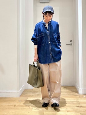 「アイテム（レインシューズ）」を使った、yokoo さん（レディース・156cm）の秋コーディネート