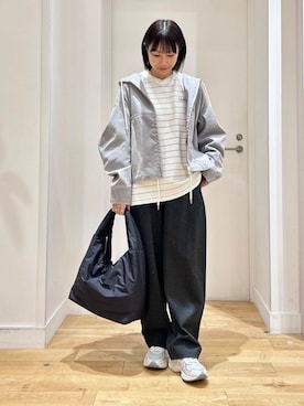 「URBAN RESEARCH DOORS（アーバンリサーチドアーズ）のクッショントート（トートバッグ）」を使った、yokoo さん（レディース・156cm）の冬コーディネート