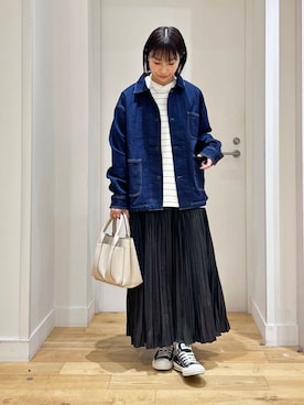 「アイテム（カバーオール）」を使った、imari さん（レディース・156cm）の冬コーディネート