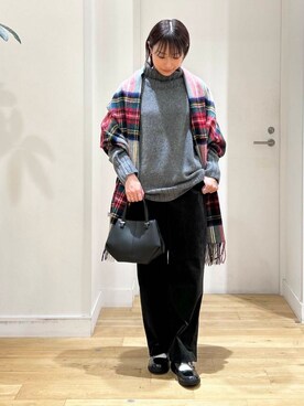 「アイテム（ストール/ショール）」を使った、yokoo さん（レディース・156cm）の秋コーディネート