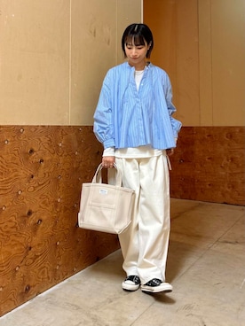 「アイテム（デニムパンツ、ホワイト系）」を使った、imari さん（レディース・156cm）の春コーディネート