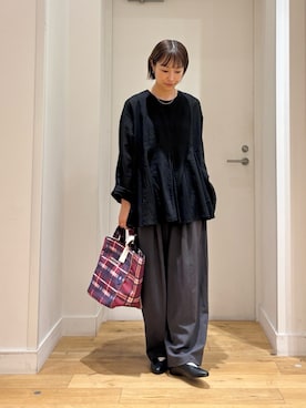 「URBAN RESEARCH DOORS（アーバンリサーチドアーズ）のアイテム（トートバッグ）」を使った、yokoo さん（レディース・156cm）の秋コーディネート