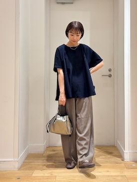「URBAN RESEARCH DOORS（アーバンリサーチドアーズ）のフレア切替えブラウス（シャツ/ブラウス、ブルー系）」を使った、yokoo さん（レディース・156cm）の夏コーディネート