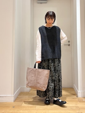 「アイテム（ベスト）」を使った、yokoo さん（レディース・156cm）の秋コーディネート