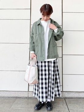 「ミリタリージャケット」｜「アイテム（カバーオール）」を使った、yokoo さん（レディース・156cm）の冬コーディネート