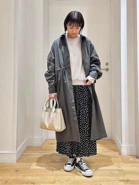 「スウェット」｜「アイテム（ステンカラーコート）」を使った、imari さん（レディース・156cm）の冬コーディネート