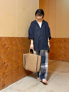 「URBAN RESEARCH DOORS（アーバンリサーチドアーズ）のコットンボイルギャザーブラウス（シャツ/ブラウス）」を使った、yokoo さん（レディース・156cm）の春コーディネート