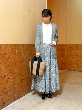 「フラワープリント」｜「アイテム（カーディガン/ボレロ）」を使った、imari さん（レディース・156cm）の春コーディネート
