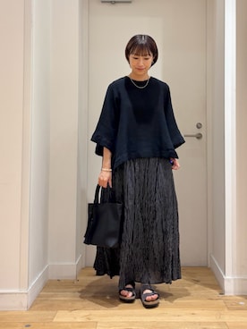 「かぐれ（カグレ）のリネンコットンフレアプルオーバー（シャツ/ブラウス、ブラック系）」を使った、yokoo さん（レディース・156cm）の夏コーディネート
