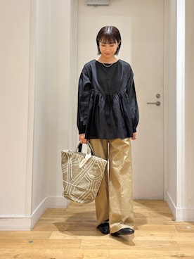 「アイテム（チノパンツ）」を使った、yokoo さん（レディース・156cm）の秋コーディネート