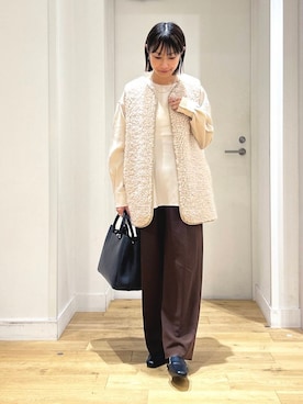 URBAN RESEARCH DOORSのアイテムを使った「ボアベスト」のレディース