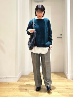 「RODE SKO（ロデスコ）のタッセル付フラッフィトートバッグ（トートバッグ）」を使った、yokoo さん（レディース・156cm）の秋コーディネート