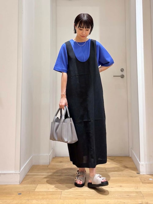 【美品】URBAN RESEARCH ワンピース　オケージョン　アーバンリサーチ URBAN RESEARCH(アーバンリサーチ)の「ランダムドットリネン