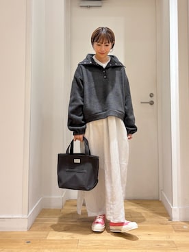 「アイテム（その他トップス）」を使った、yokoo さん（レディース・156cm）の秋コーディネート