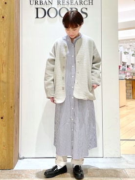 「シャツワンピ」｜「アイテム（ノーカラージャケット）」を使った、imari さん（レディース・156cm）の冬コーディネート