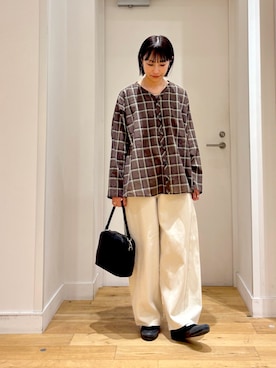 「アイテム（バレエシューズ）」を使った、yokoo さん（レディース・156cm）の秋コーディネート