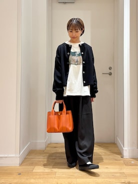 「アイテム（バレエシューズ）」を使った、yokoo さん（レディース・156cm）の秋コーディネート