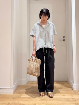 「アイテム（トートバッグ、ベージュ系）」を使った、imari さん（レディース・156cm）の夏コーディネート