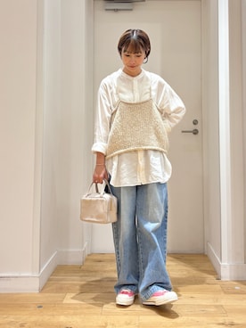 「アイテム（スニーカー）」を使った、yokoo さん（レディース・156cm・30代）の秋コーディネート