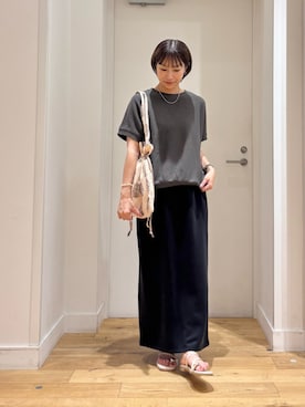 「URBAN RESEARCH DOORS（アーバンリサーチドアーズ）のタックフライスフレンチTシャツ（Tシャツ/カットソー、グレー系）」を使った、yokoo さん（レディース・156cm）の夏コーディネート