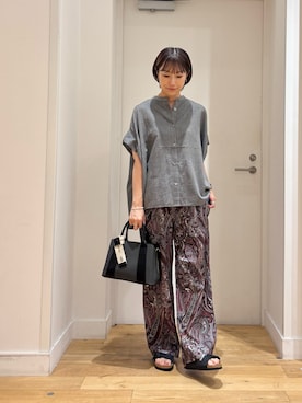 「URBAN RESEARCH DOORS（アーバンリサーチドアーズ）のシャンブレーワイドシャツ（シャツ/ブラウス、グレー系）」を使った、yokoo さん（レディース・156cm）の夏コーディネート