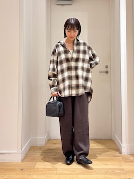 「アイテム（パンプス）」を使った、yokoo さん（レディース・156cm）の秋コーディネート