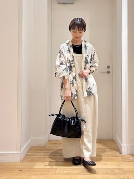 「URBAN RESEARCH DOORS（アーバンリサーチドアーズ）のメッシュエンブロイダリーシャツ（シャツ/ブラウス、ベージュ系）」を使った、yokoo さん（レディース・156cm）の春コーディネート